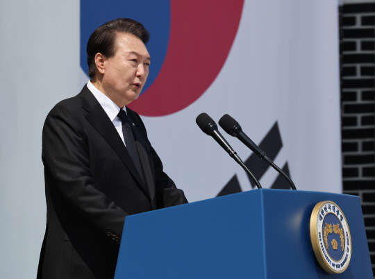 [속보] 尹대통령, 안보리 비상임이사국 진출에 "글로벌 외교의 승리"
